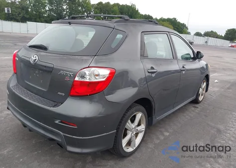 2009 Toyota Matrix S z USA, uszkodzony, nr VIN 2T1LE40E49C001690